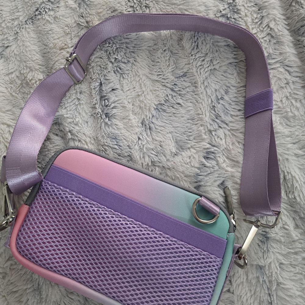 Alani Nu Fanny Pack / Purse / Bag - New - Picture 3 of 4